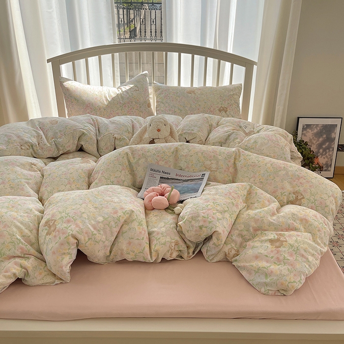 91家纺网 家纺一手货源 找家纺 瑞莱 2025夏季新款全棉纯棉有氧双层纱四件套 梦幻花园兔