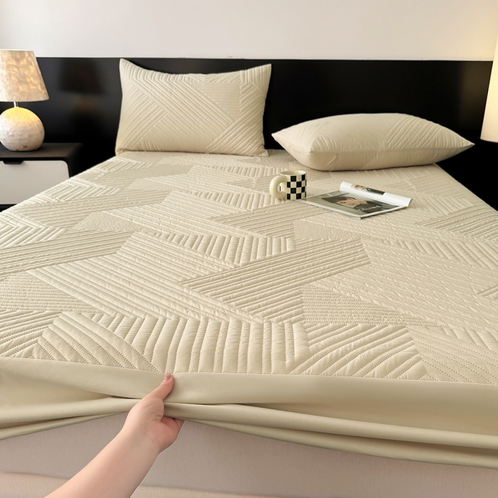 91家纺网 家纺一手货源 找家纺 十一家居 2025新款A类防水夹棉亲肤水洗棉床笠床垫保护套—几何系列 卡其