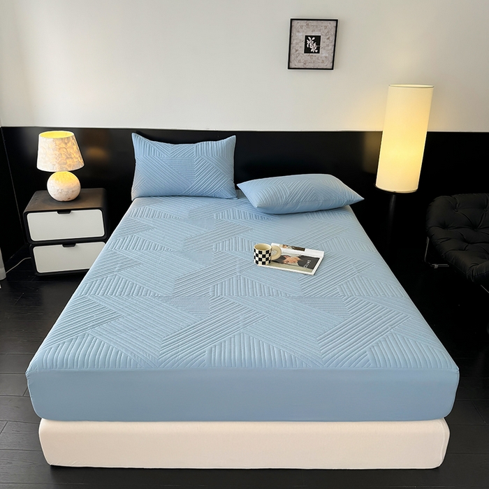 91家纺网 家纺一手货源 找家纺 十一家居 2025新款A类防水夹棉亲肤水洗棉床笠床垫保护套—几何系列 浅蓝