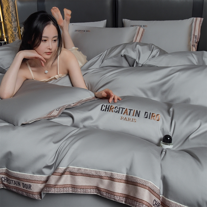 91家纺网 家纺一手货源 找家纺 瑞驰家纺 2025新款长绒棉纯棉绣花四件套-莱桉系列 莱桉-朵拉灰