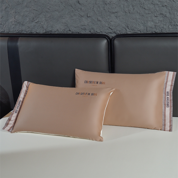 91家纺网 家纺一手货源 找家纺 瑞驰家纺 2025新款长绒棉纯棉绣花四件套-莱桉系列 莱桉-驼褐