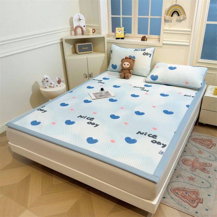 91家纺网 家纺一手货源 找家纺 喜居 2025新款A类印花凉感豆豆三明治复合款凉席席子 三明治复合款-蓝色心情