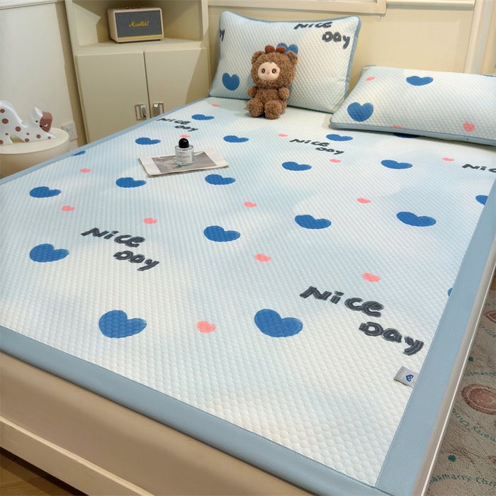 91家纺网 家纺一手货源 找家纺 喜居 2025新款A类印花凉感豆豆三明治复合款凉席席子 三明治复合款-蓝色心情