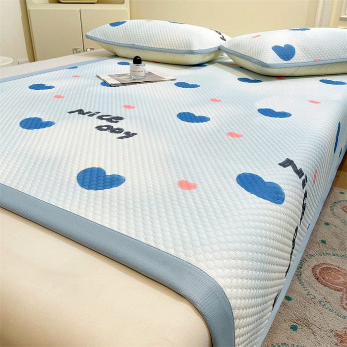 91家纺网 家纺一手货源 找家纺 喜居 2025新款A类印花凉感豆豆三明治复合款凉席席子 三明治复合款-蓝色心情