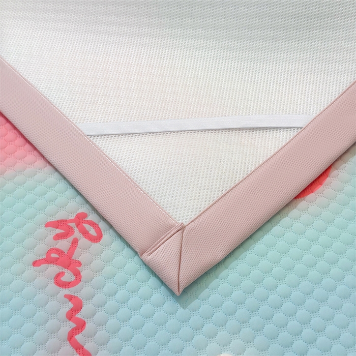 91家纺网 家纺一手货源 找家纺 喜居 2025新款A类印花凉感豆豆三明治复合款凉席席子 三明治复合款-彩虹草莓