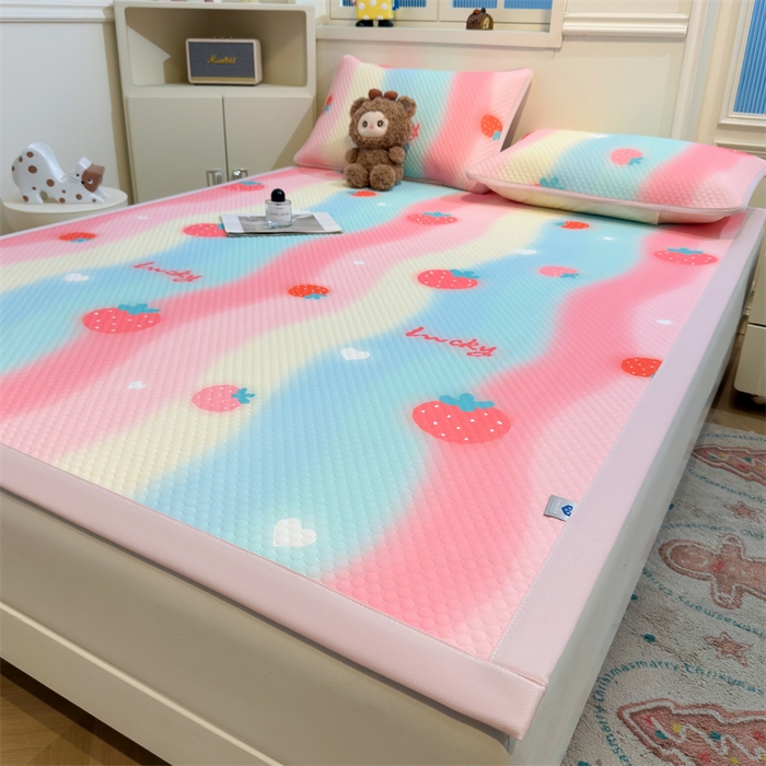 91家纺网 家纺一手货源 找家纺 喜居 2025新款A类印花凉感豆豆三明治复合款凉席席子 三明治复合款-彩虹草莓