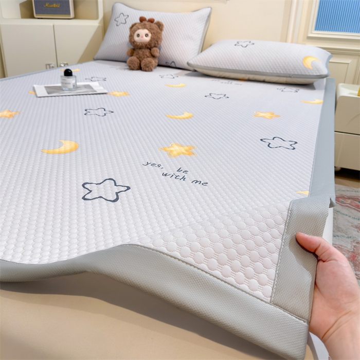 91家纺网 家纺一手货源 找家纺 喜居 2025新款A类印花凉感豆豆三明治复合款凉席席子 三明治复合款-星月