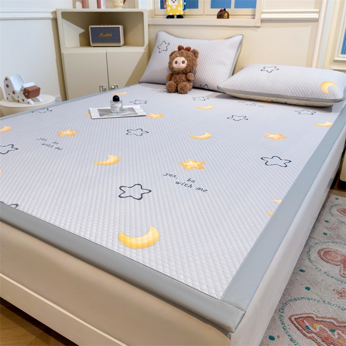 91家纺网 家纺一手货源 找家纺 喜居 2025新款A类印花凉感豆豆三明治复合款凉席席子 三明治复合款-星月