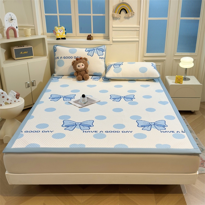 91家纺网 家纺一手货源 找家纺 喜居 2025新款A类印花凉感豆豆三明治复合款凉席席子 三明治复合款-蓝色蝴蝶结