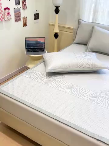 91家纺网 家纺一手货源 找家纺 2025新款A类高分子色织提花软凉席（平铺床席款） 丛林斑马