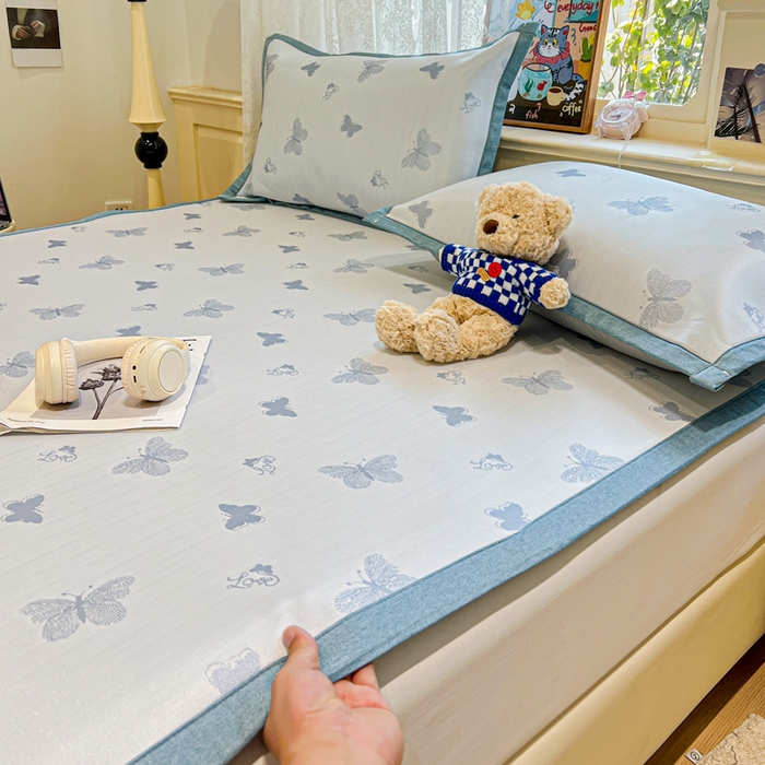 91家纺网 家纺一手货源 找家纺 2025新款A类高分子色织提花软凉席（平铺床席款） 蝶舞兰