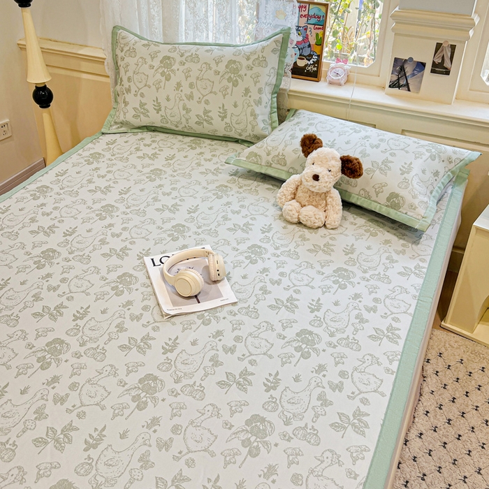 91家纺网 家纺一手货源 找家纺 2025新款A类高分子色织提花软凉席（平铺床席款） 鹅夫人-绿