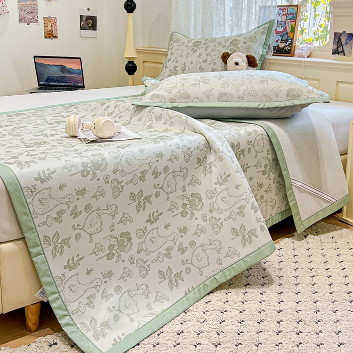 91家纺网 家纺一手货源 找家纺 2025新款A类高分子色织提花软凉席（平铺床席款） 鹅夫人-绿