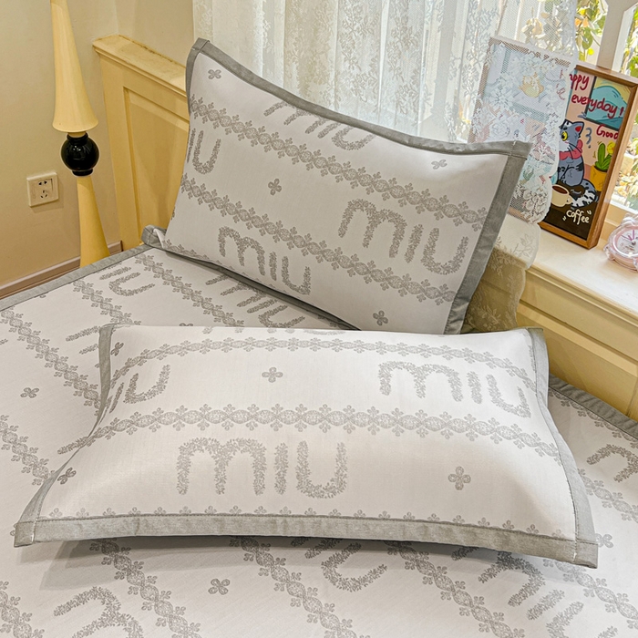 91家纺网 家纺一手货源 找家纺 2025新款A类高分子色织提花软凉席（平铺床席款） 格蕾女孩