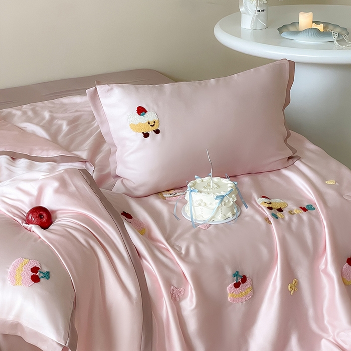 91家纺网 家纺一手货源 找家纺 （总）FORTWO家纺原创设计（FOR TWO家纺） 2025新款60S兰精天丝断角款纯色毛巾绣夏被夏凉被空调被