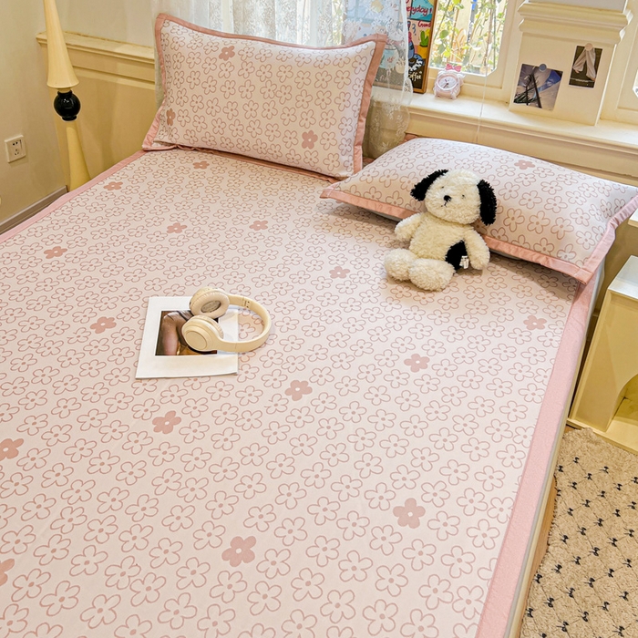 91家纺网 家纺一手货源 找家纺 2025新款A类高分子色织提花软凉席（平铺床席款） 小美满粉