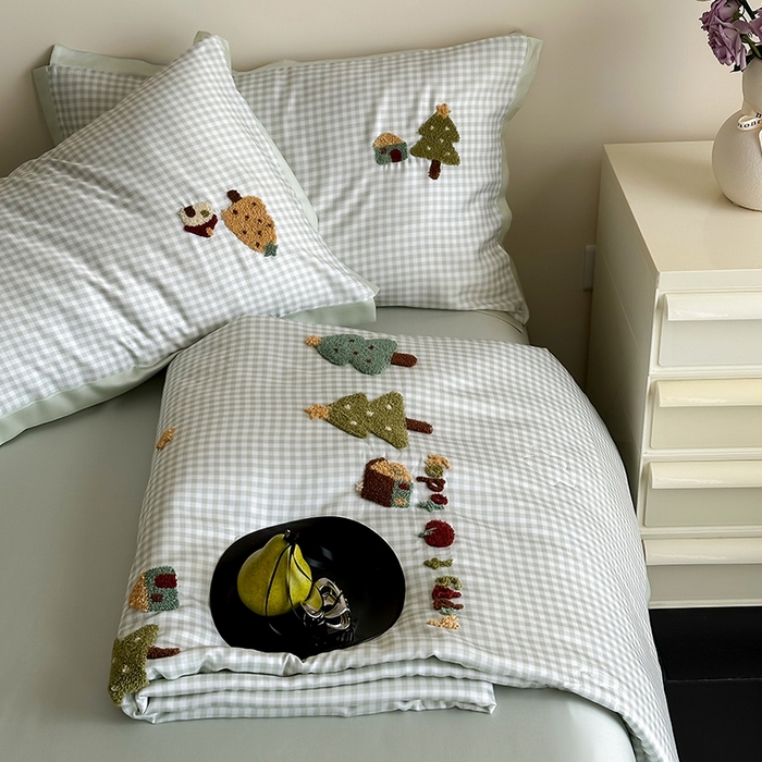 91家纺网 家纺一手货源 找家纺 （总）FORTWO家纺原创设计（FOR TWO家纺） 2025新款60S兰精天丝断角款格子毛巾绣夏被夏凉被空调被