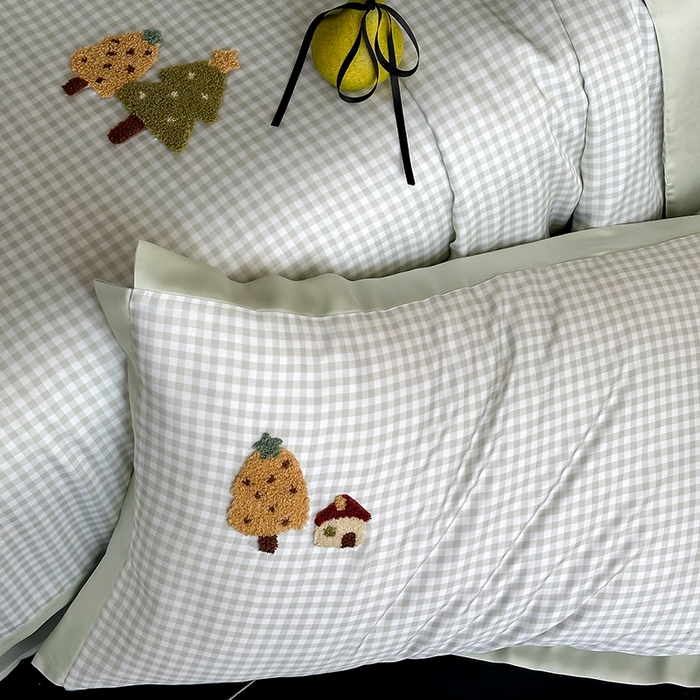 91家纺网 家纺一手货源 找家纺 FORTWO家纺原创设计（FOR TWO家纺） 2025新款60S兰精天丝断角款格子毛巾绣夏被夏凉被空调被 星星树