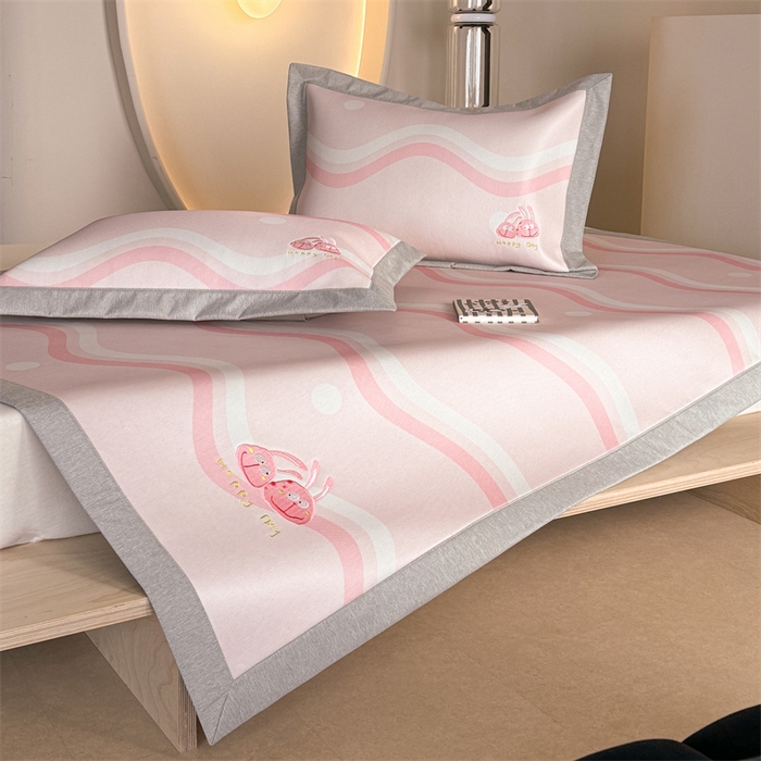 91家纺网 家纺一手货源 找家纺 Sweet dreams甜梦 2025新款母婴级7A抗菌养生冰藤席席子凉席-影棚2床席款 波浪调皮兔