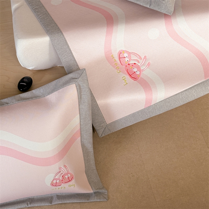 91家纺网 家纺一手货源 找家纺 Sweet dreams甜梦 2025新款母婴级7A抗菌养生冰藤席席子凉席-影棚2床席款 波浪调皮兔