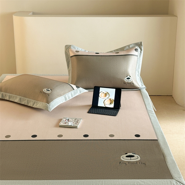 91家纺网 家纺一手货源 找家纺 Sweet dreams甜梦 2025新款母婴级7A抗菌养生冰藤席席子凉席-影棚2床席款 可爱狗狗