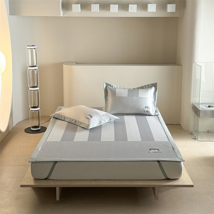 91家纺网 家纺一手货源 找家纺 Sweet dreams甜梦 2025新款母婴级7A抗菌养生冰藤席席子凉席-影棚2床席款 美梦熊