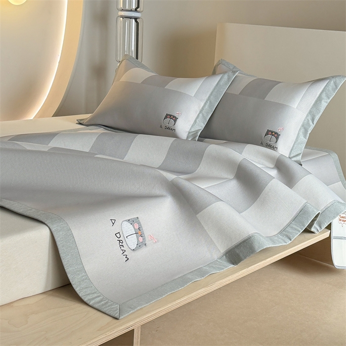 91家纺网 家纺一手货源 找家纺 Sweet dreams甜梦 2025新款母婴级7A抗菌养生冰藤席席子凉席-影棚2床席款 美梦熊