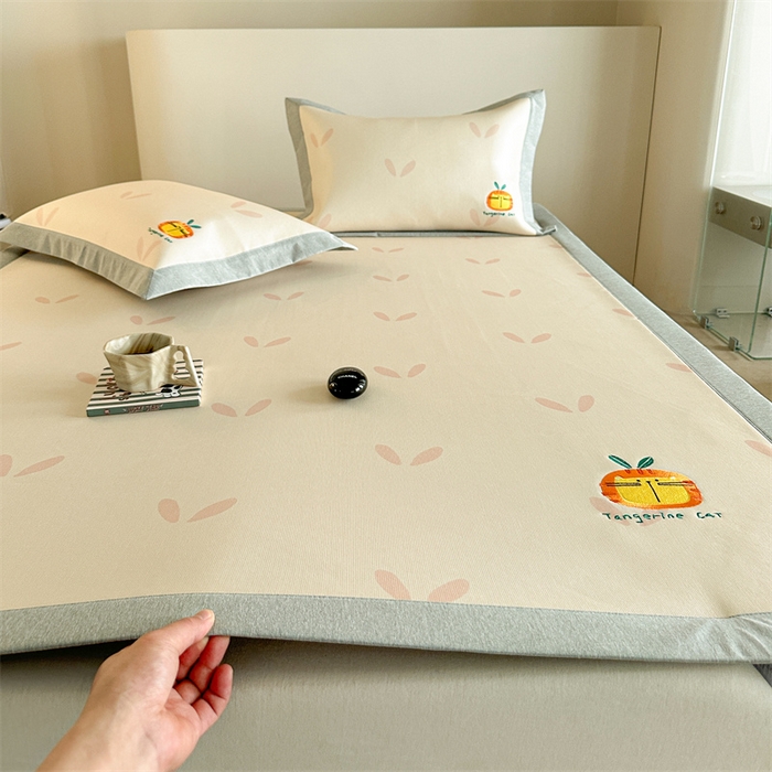 91家纺网 家纺一手货源 找家纺 Sweet dreams甜梦 2025新款母婴级7A抗菌养生冰藤席席子凉席-影棚2床席款 小草毛毛