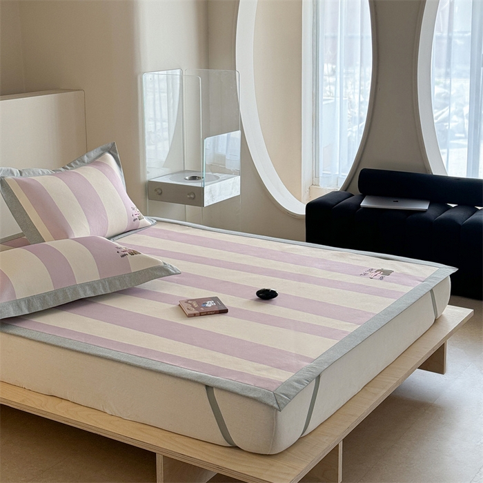 91家纺网 家纺一手货源 找家纺 Sweet dreams甜梦 2025新款母婴级7A抗菌养生冰藤席席子凉席-影棚2床席款 紫色小河马