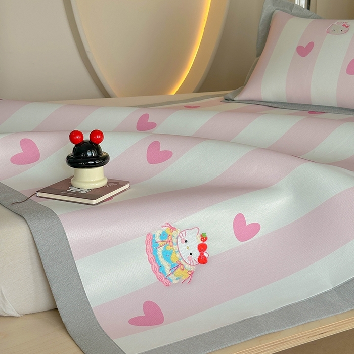 91家纺网 家纺一手货源 找家纺 Sweet dreams甜梦 2025新款母婴级7A抗菌养生冰藤席席子凉席-影棚2床席款 蛋糕猫猫