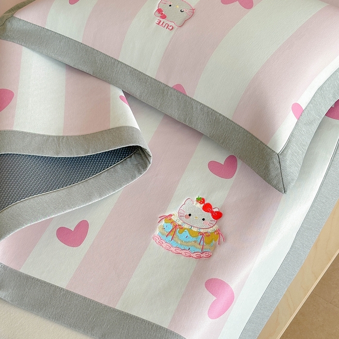 91家纺网 家纺一手货源 找家纺 Sweet dreams甜梦 2025新款母婴级7A抗菌养生冰藤席席子凉席-影棚2床席款 蛋糕猫猫