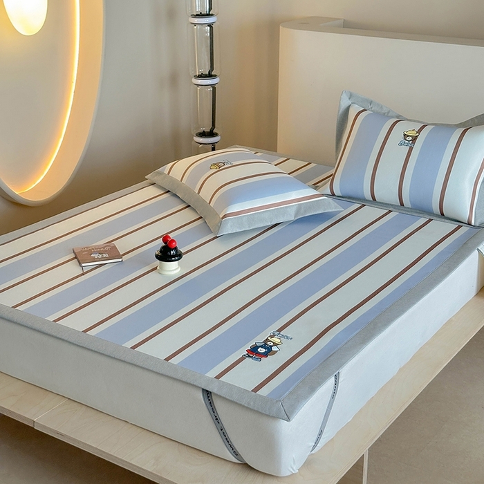 91家纺网 家纺一手货源 找家纺 Sweet dreams甜梦 2025新款母婴级7A抗菌养生冰藤席席子凉席-影棚2床席款 酷酷熊