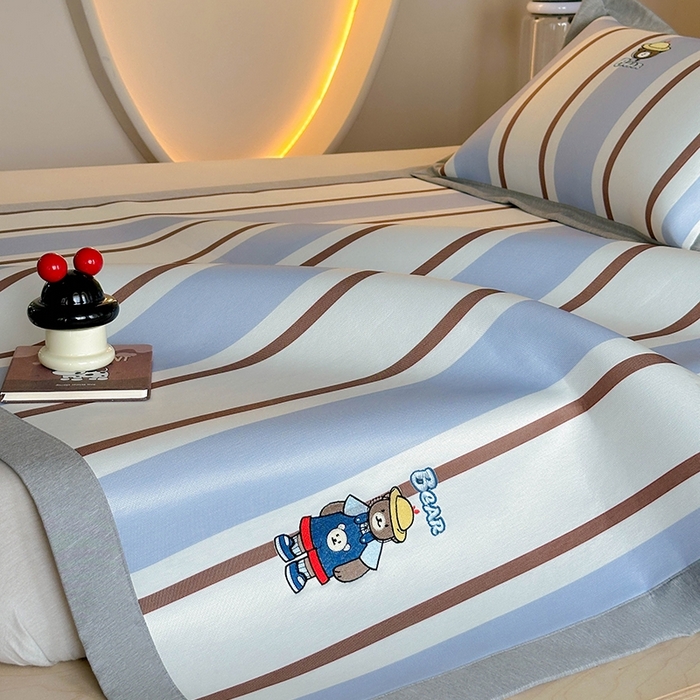 91家纺网 家纺一手货源 找家纺 Sweet dreams甜梦 2025新款母婴级7A抗菌养生冰藤席席子凉席-影棚2床席款 酷酷熊