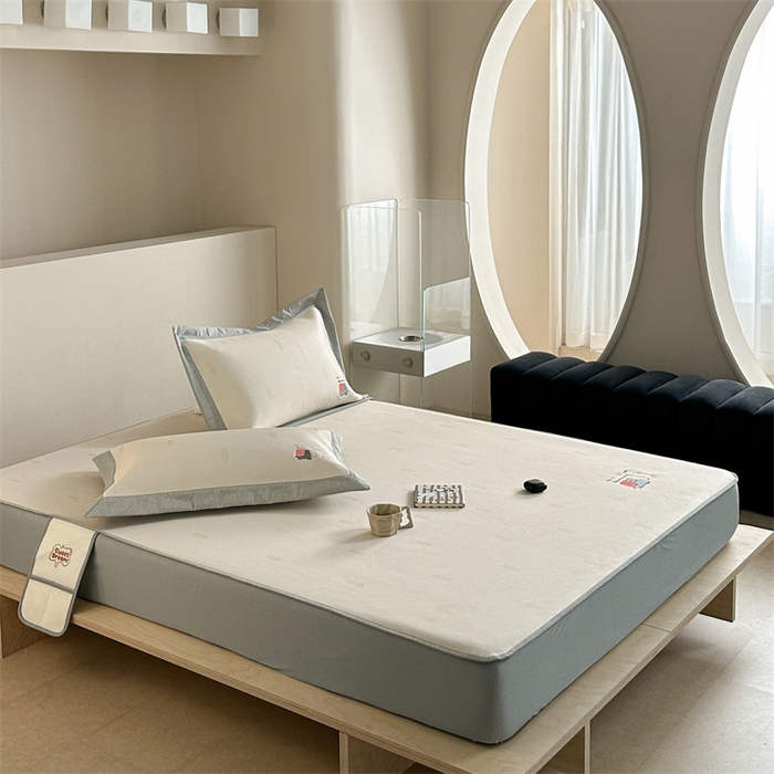 91家纺网 家纺一手货源 找家纺 Sweet dreams甜梦 2025新款母婴级7A抗菌养生冰藤席席子凉席-影棚2床笠款 波点小象