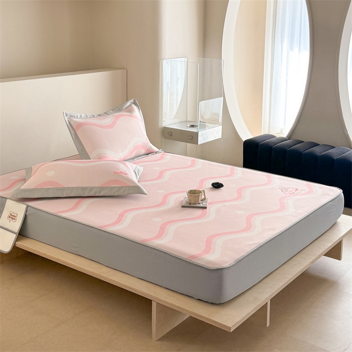 91家纺网 家纺一手货源 找家纺 Sweet dreams甜梦 2025新款母婴级7A抗菌养生冰藤席席子凉席-影棚2床笠款 波浪调皮兔