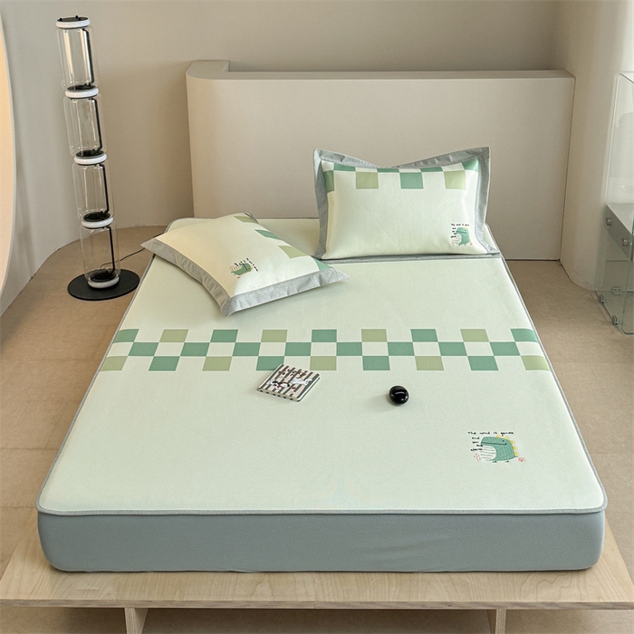 91家纺网 家纺一手货源 找家纺 Sweet dreams甜梦 2025新款母婴级7A抗菌养生冰藤席席子凉席-影棚2床笠款 格子恐龙