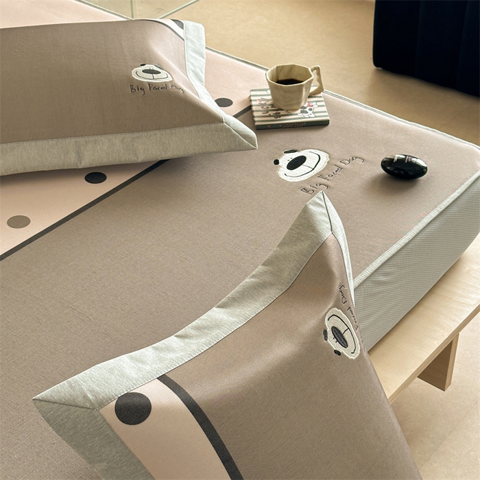 91家纺网 家纺一手货源 找家纺 Sweet dreams甜梦 2025新款母婴级7A抗菌养生冰藤席席子凉席-影棚2床笠款 可爱狗狗