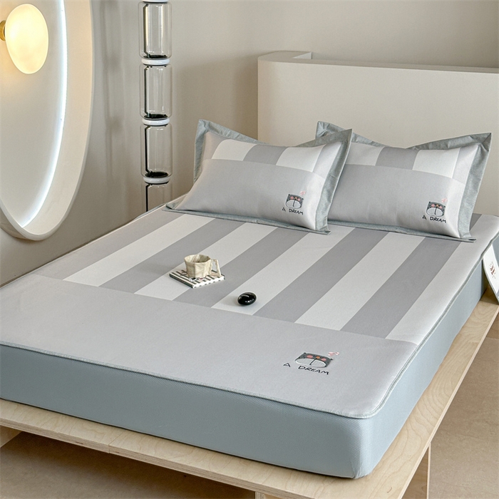 91家纺网 家纺一手货源 找家纺 Sweet dreams甜梦 2025新款母婴级7A抗菌养生冰藤席席子凉席-影棚2床笠款 美梦熊