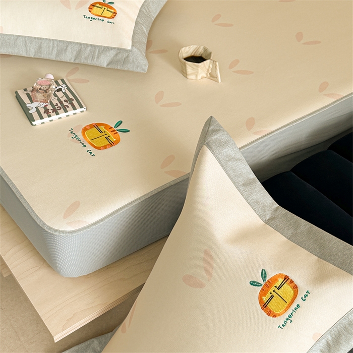 91家纺网 家纺一手货源 找家纺 Sweet dreams甜梦 2025新款母婴级7A抗菌养生冰藤席席子凉席-影棚2床笠款 小草毛毛