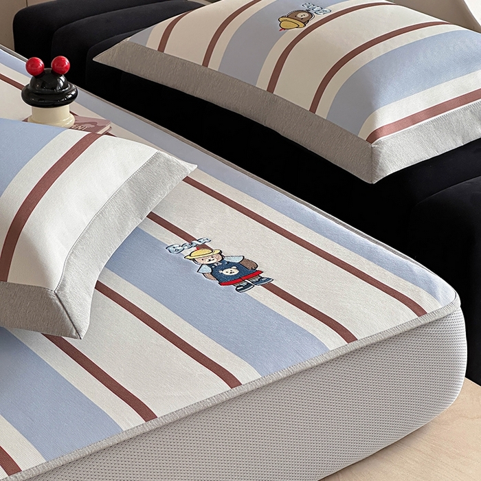 91家纺网 家纺一手货源 找家纺 Sweet dreams甜梦 2025新款母婴级7A抗菌养生冰藤席席子凉席-影棚2床笠款 酷酷熊