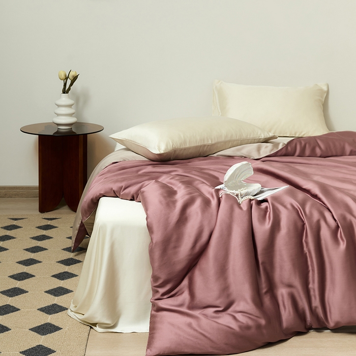 91家纺网 家纺一手货源 找家纺 咏绒家纺工厂店 2025新款60S奥地利兰精天丝轻奢系列-单被套（风格二） 野樱莓-芋泥灰