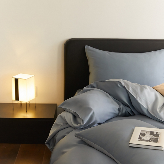 91家纺网 家纺一手货源 找家纺 咏绒家纺工厂店 2025新款60S奥地利兰精天丝轻奢四件套系列（风格二） 灰蓝色-冰川灰