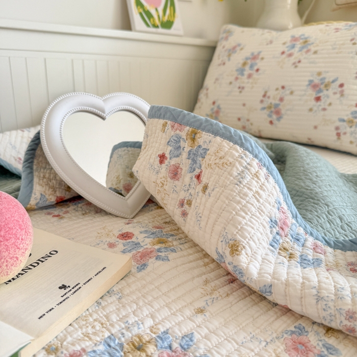 91家纺网 家纺一手货源 找家纺 茉夕家纺 2025新款新疆棉花水洗床盖 淡雅花影