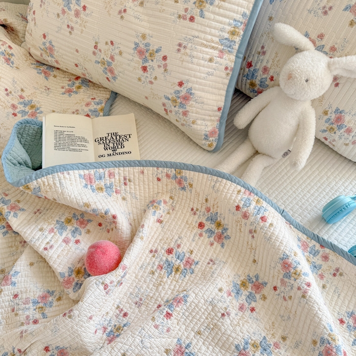 91家纺网 家纺一手货源 找家纺 茉夕家纺 2025新款新疆棉花水洗床盖 淡雅花影