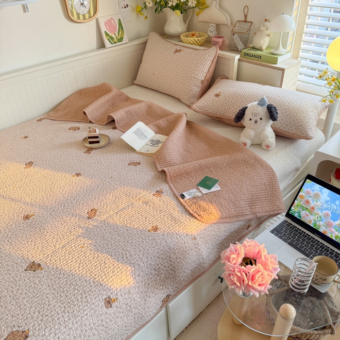 91家纺网 家纺一手货源 找家纺 茉夕家纺 2025新款新疆棉花水洗床盖 调皮巴拉