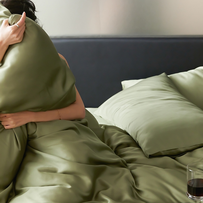 91家纺网 家纺一手货源 找家纺 咏绒家纺工厂店 2025新款60S奥地利兰精天丝轻奢四件套系列（风格二） 欧芹绿