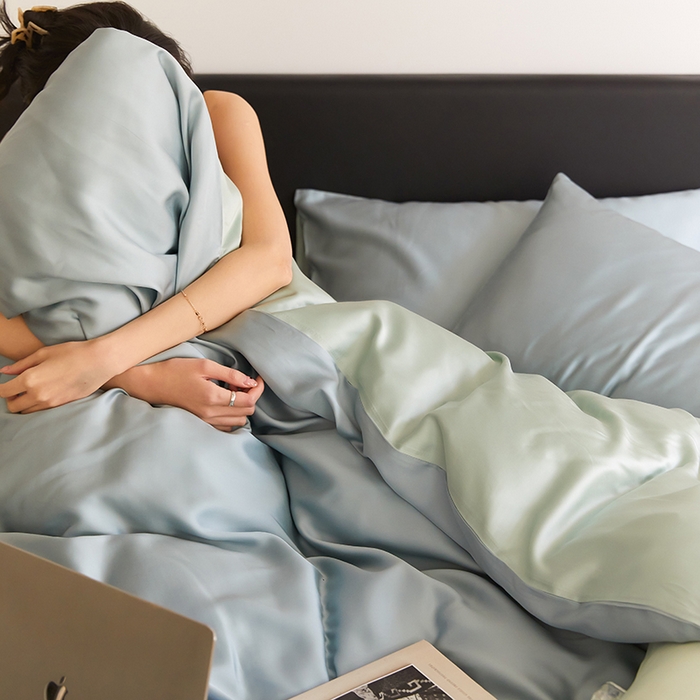 91家纺网 家纺一手货源 找家纺 咏绒家纺工厂店 2025新款60S奥地利兰精天丝轻奢四件套系列（风格二） 天空蓝-浅艾绿