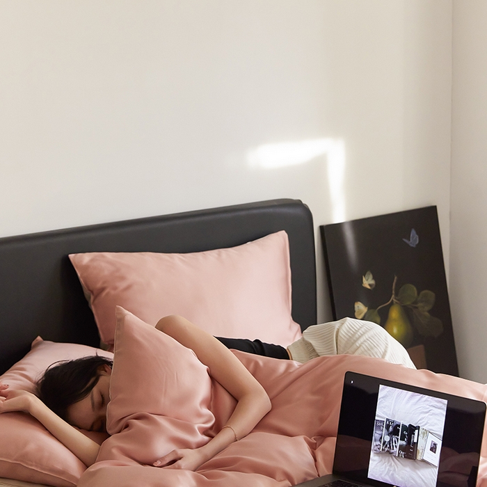 91家纺网 家纺一手货源 找家纺 咏绒家纺工厂店 2025新款60S奥地利兰精天丝轻奢四件套系列（风格二） 芝芝淘淘-极地白