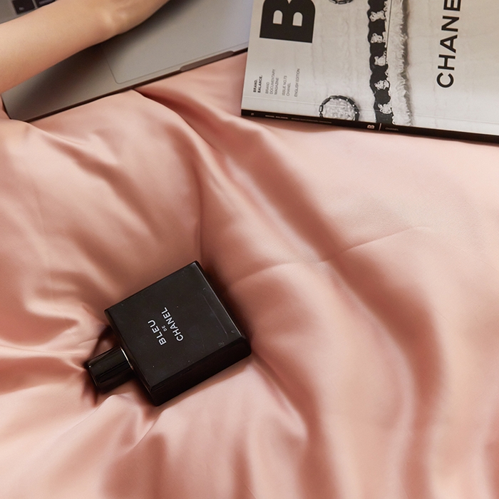 91家纺网 家纺一手货源 找家纺 咏绒家纺工厂店 2025新款60S奥地利兰精天丝轻奢四件套系列（风格二） 芝芝淘淘-极地白