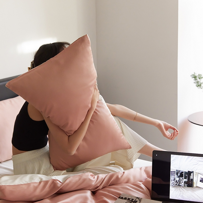 91家纺网 家纺一手货源 找家纺 咏绒家纺工厂店 2025新款60S奥地利兰精天丝轻奢四件套系列（风格二） 芝芝淘淘-极地白